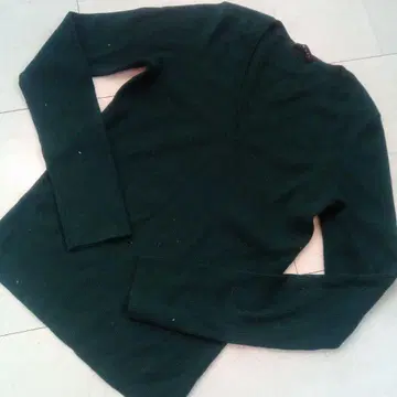 띠어리 고급 Theory 다크 그린 V넥 니트