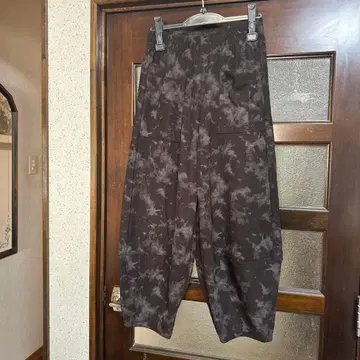 타이다이 패턴 와이드 팬츠 블랙 계열