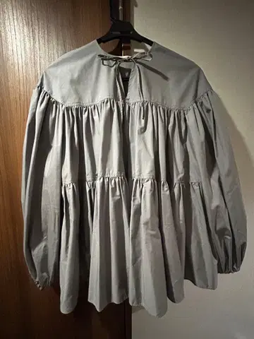 yori 그레이 블라우스