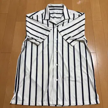 ZARA 스트라이프 반팔 셔츠 화이트/네이비