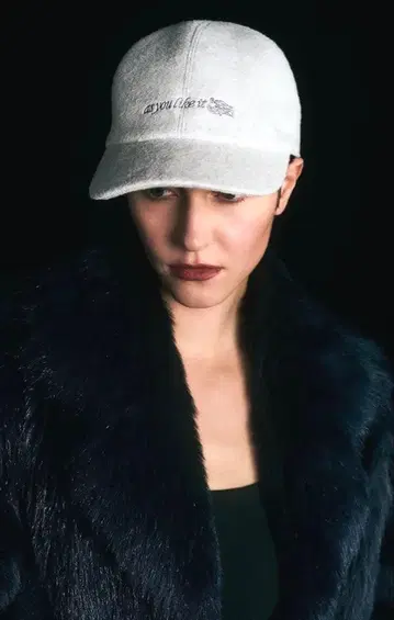 미사용 새상품 IRIS 47/posture 이리스 포세븐 겨울 캡 그레이