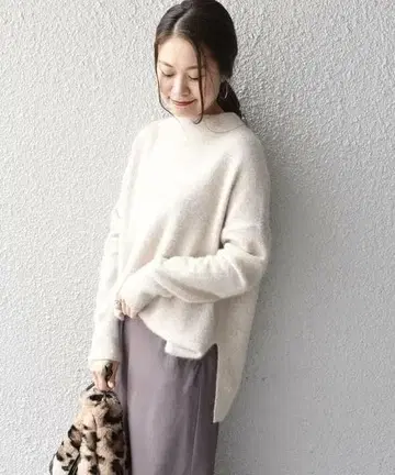 SHIPS 헤어리 하이넥 풀오버 프리 사이즈