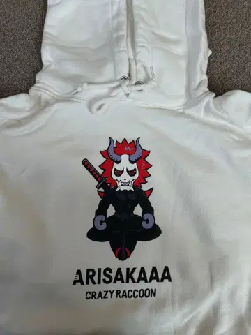 CR 아리사카 화이트 후드티 L