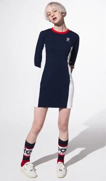 [택 포함 새상품] Reebok 원피스 트리콜로르