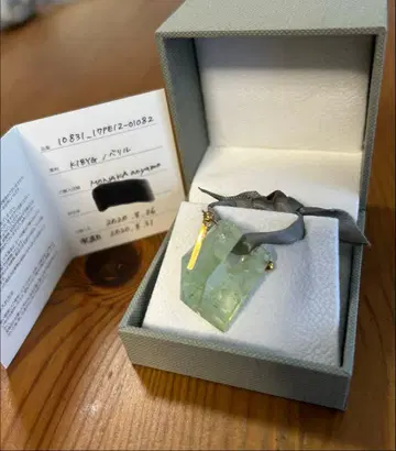 MONAKA jewellery 그린 베릴 락 귀걸이 모나카 주얼리