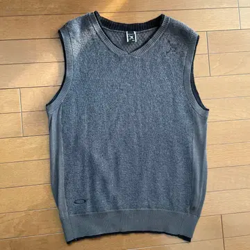 Oakley 그레이 V넥 베스트 XL