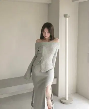 ANDMARY 안나 오프숄더 셋업