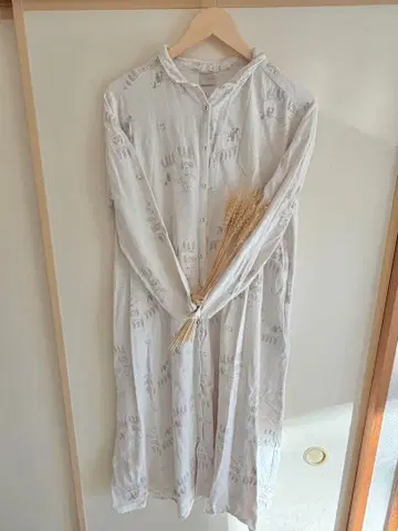 츠하루 츠하루 양치기 올 패턴 자수 원피스 화이트