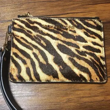 MICHAEL KORS 프래그먼트 케이스 레오파드 무늬 송치 미니 지갑