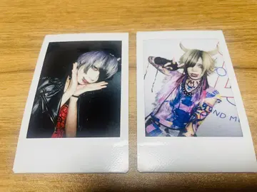 201호실 신나 폴라로이드 2장