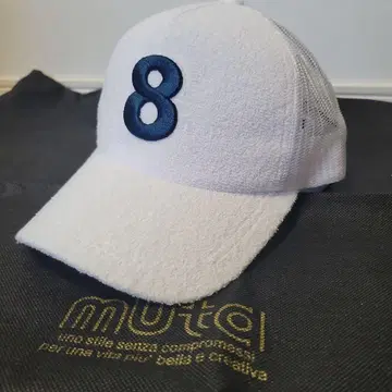 [ 미사용 새상품 ] muta 숫자 8 자수 화이트 캡