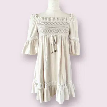 LIZLISA 리즈리사 튜닉 셔링 퍼프 슬리브 아이보리