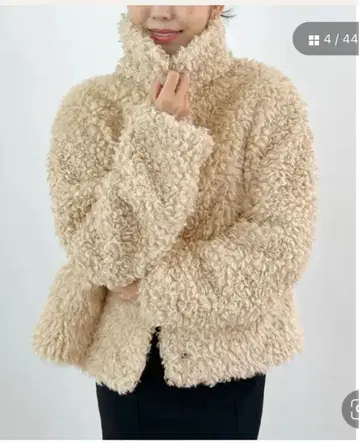 새상품 택 포함 Futier land 2way 컬러 푸들 퍼 자켓