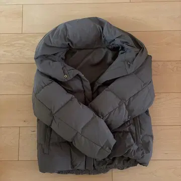 VIS 다운 자켓 M 사이즈