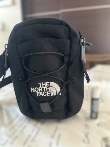 THE NORTH FACE 블랙 숄더백