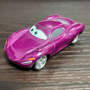 토미카 홀리 시프트웰