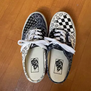 새상품급 VANS 여성용 스니커즈 24.0cm