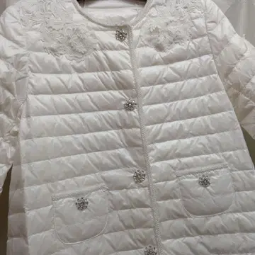 화이트 얇은 소재 다운 자켓 사이즈 40