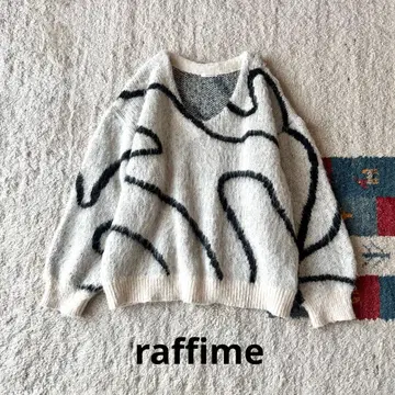 raffime 라피미 V넥 뉴앙스 니트 아이보리 샤기