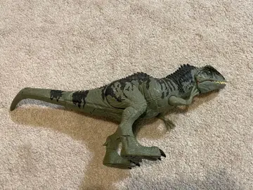 쥬라기 월드 슈퍼 물기 포효하는 기가노토사우루스 마텔