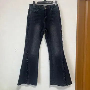 사이드 프린지 사용 빈티지풍 데님 플레어 팬츠