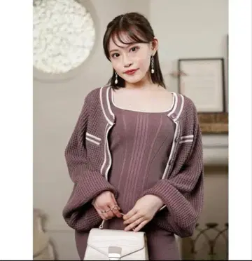 립서비스 택 포함 새상품 바이컬러 크롭 니트 가디건