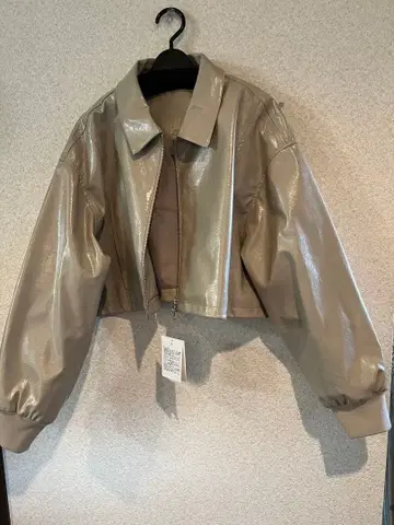 VIS 크롭 자켓 베이지