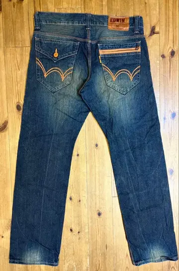 EDWIN 403XVS 에드윈 스트레이트 데님 지퍼 달린 포켓 아메