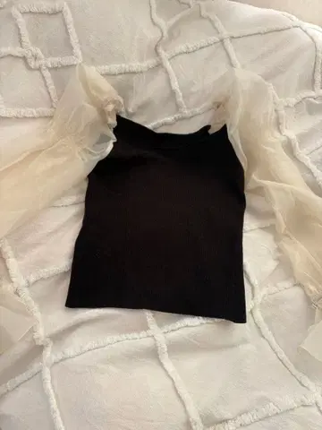 snidel 블랙 리브 니트 쉬폰 소매 상의