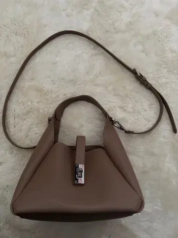 내추럴 뷰티 베이직 핸드백