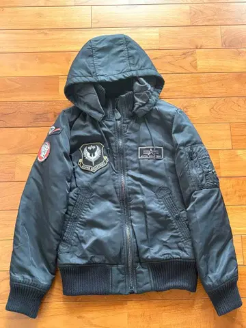 ALPHA INDUSTRIES 블랙 플라이트 자켓