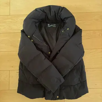 어반 리서치 써니 라벨 블랙 다운 자켓