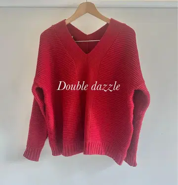 Double dazzle 선명한 V넥 니트 레드