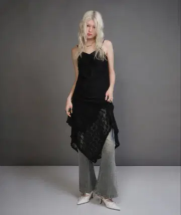 레이스 스위칭 프릴 원피스