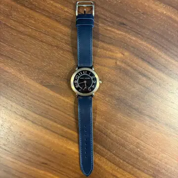 마크 제이콥스 시계