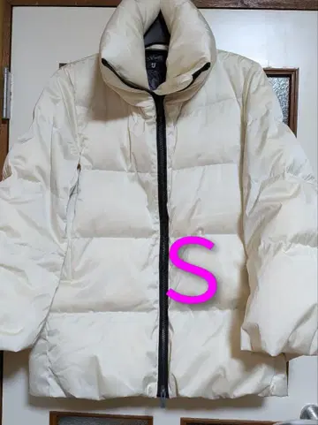 +J 유니클로 콜라보 다운 자켓 S 사이즈