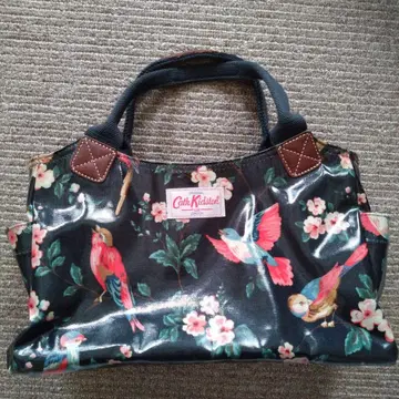 Cath Kidston 꽃과 새 프린트 토트백
