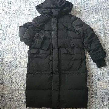 ZARA WOMAN 다운 자켓 블랙