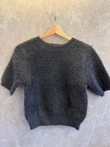 DISCOAT 그레이 반팔 니트 스웨터