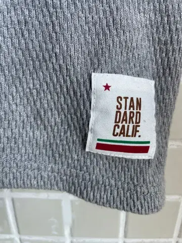 STANDARD CALIFORNHA 론T 론 헤르만 tmt