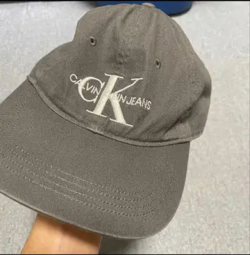 CALVIN KLEIN JEANS 그레이 캡