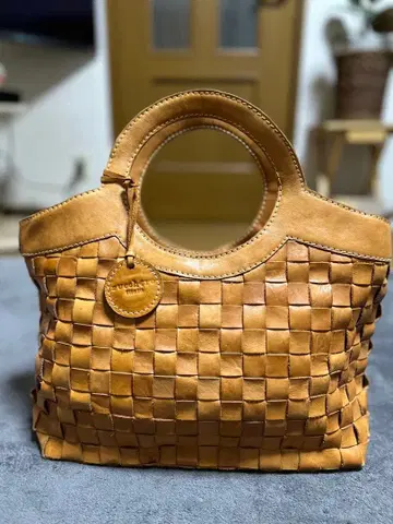 zucchero filato 즈케로필라토 가죽 메쉬 토트백