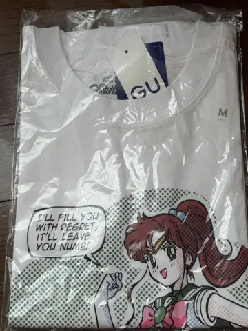GU 세일러문 T셔츠 M사이즈