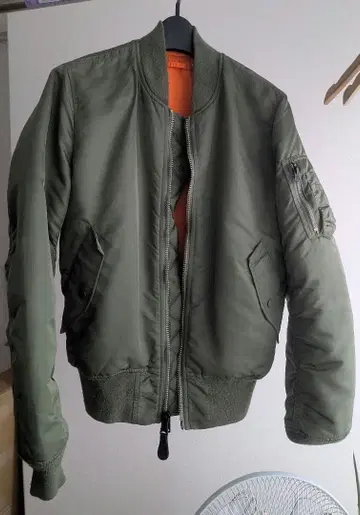 ALPHA MA-1 플라이트 자켓 올리브 그린