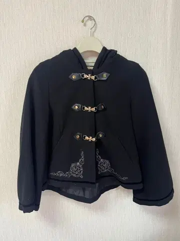 Amavel 고대의 마술서 판초 숏코트