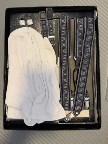 포씨스앤컴퍼니 신랑 소품