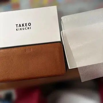 TAKEO KIKUCHI 브라운 가죽 장지갑