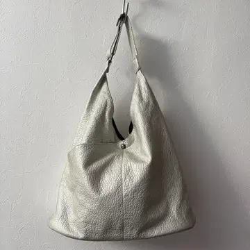 피라노 실버 변형 핸드백