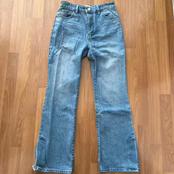 Mila Owen 플레어 데님 팬츠