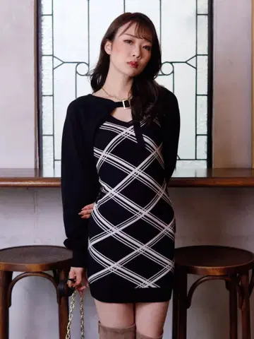 립서비스 슬리브리스 미니 원피스와 볼레로 앙상블 블랙 새상품급